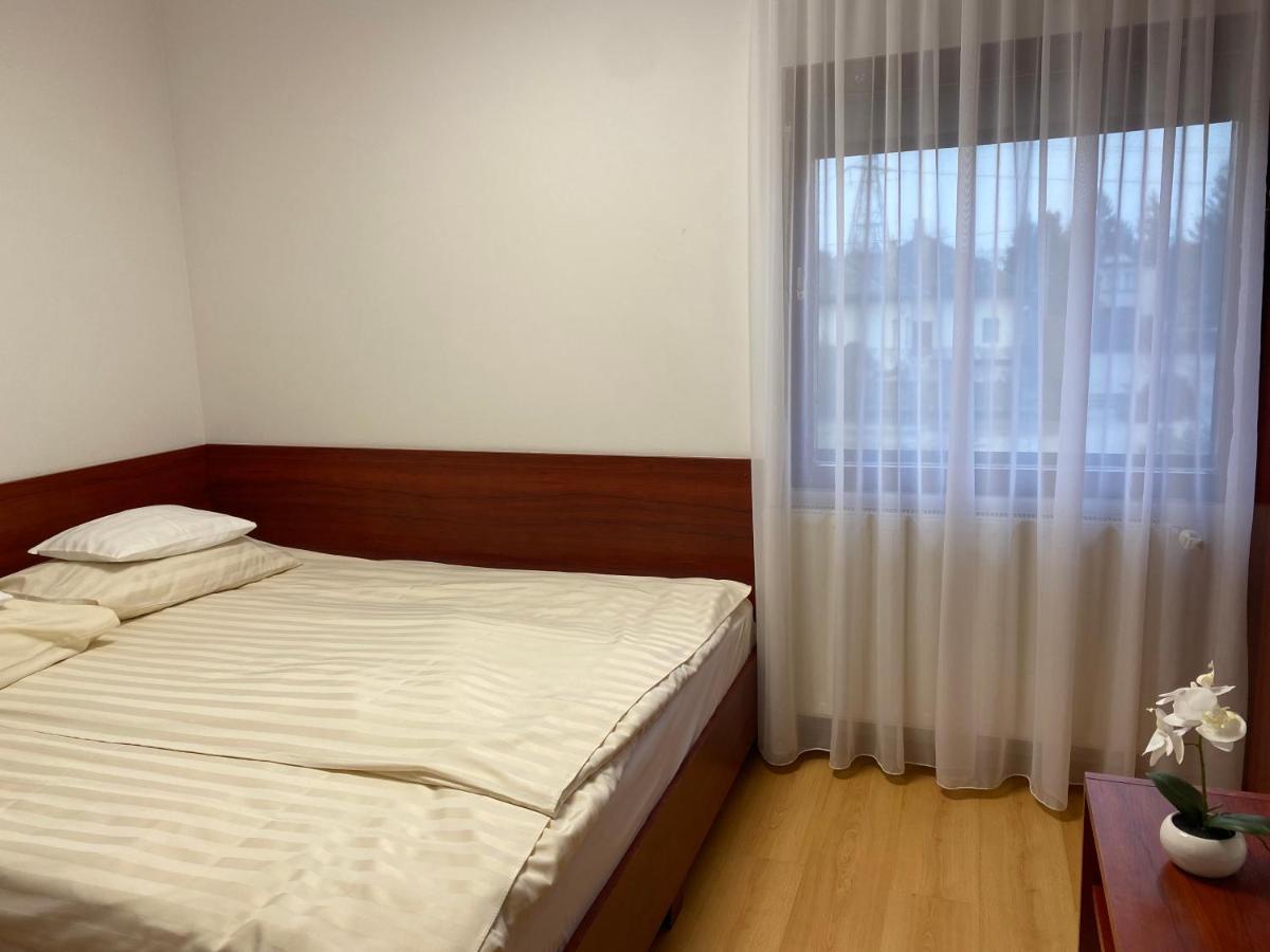 Part Cafe Residence Дунакеси Экстерьер фото