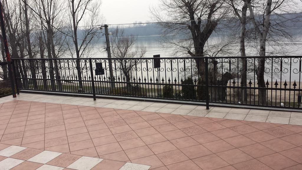 Part Cafe Residence Дунакеси Экстерьер фото
